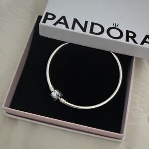 Pandora Sparkling Barrel Clasp Bangle NEW